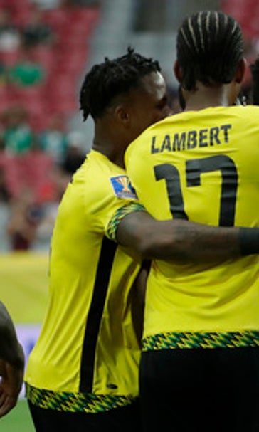 Mexico blocks out drama before Gold Cup semifinal vs Jamaica